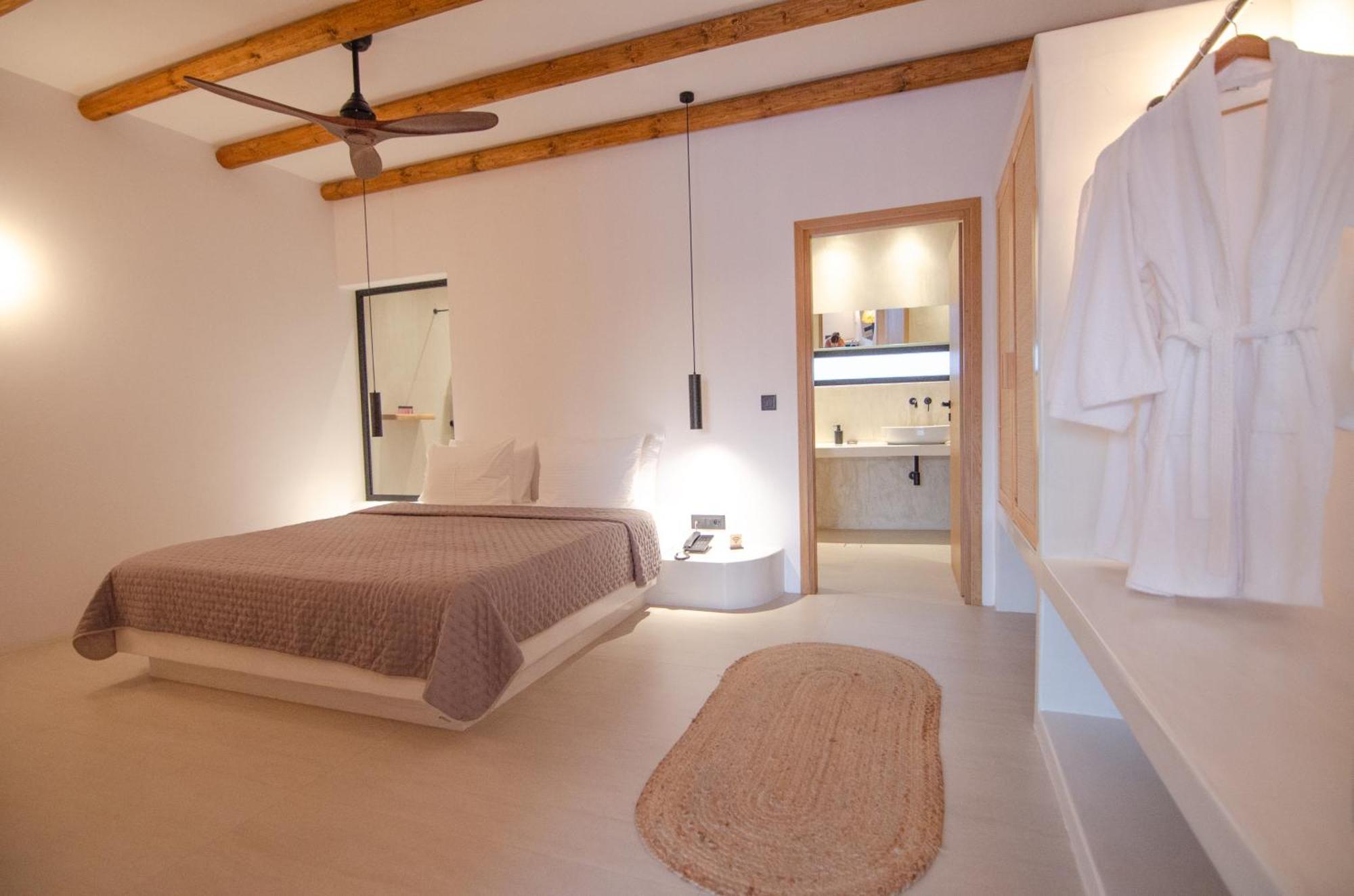 Arc Apartment