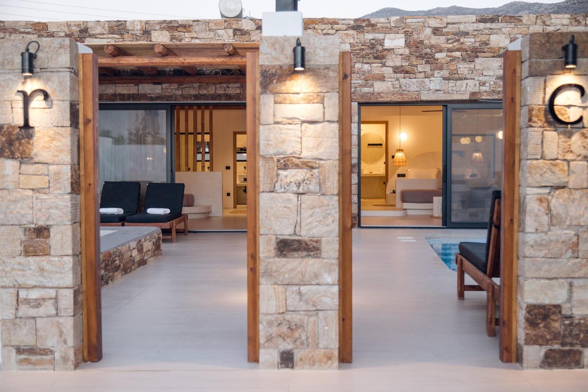 Arc Apartment *